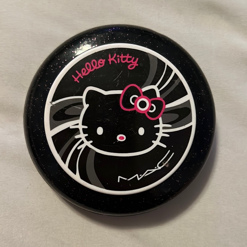 Limited Edition MAC Cosmetics Hello Kitty Collection in Tahitian Sand